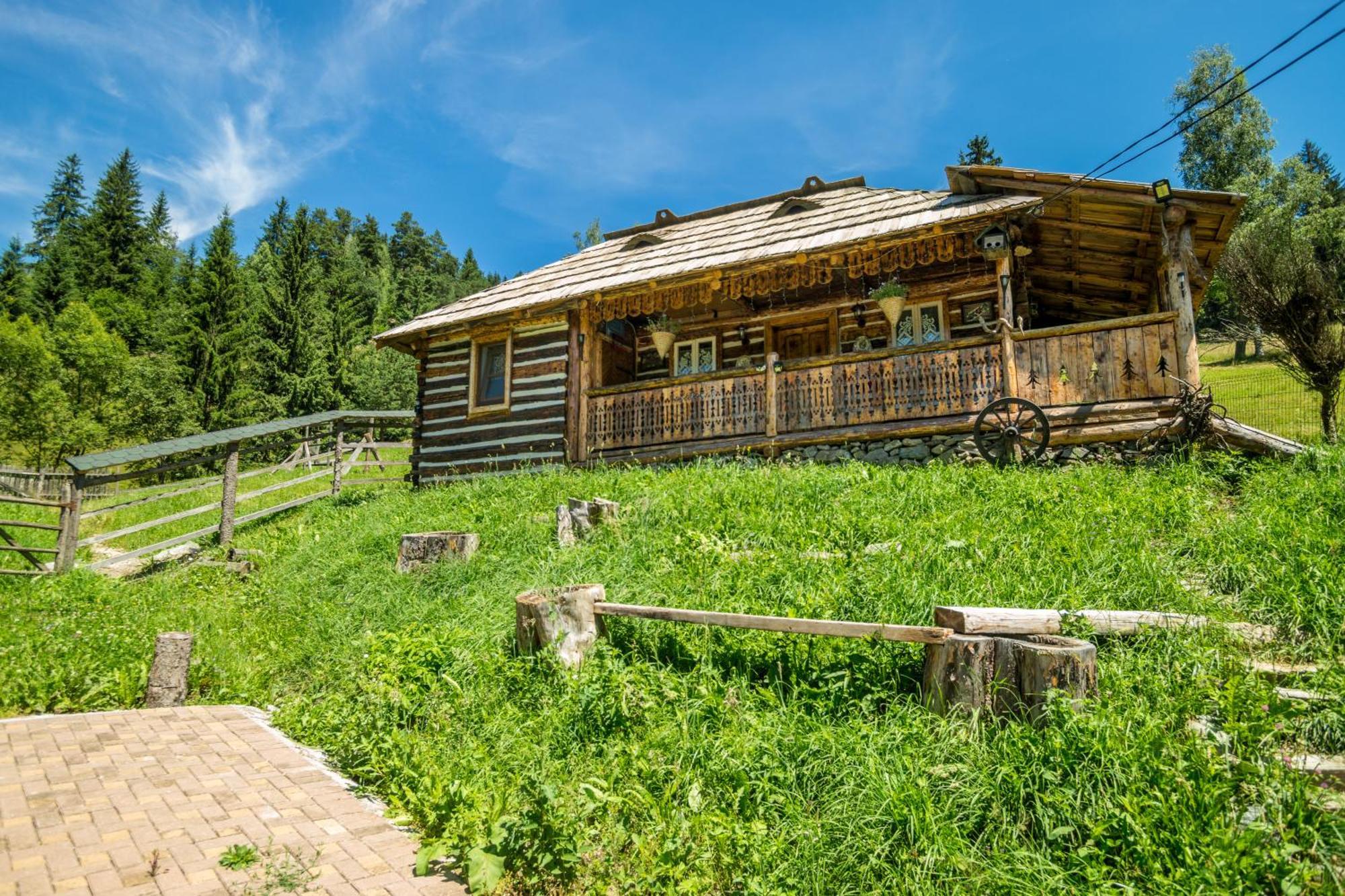 Casa Rustik Bucovina Villa Fundu Moldovei Exterior photo